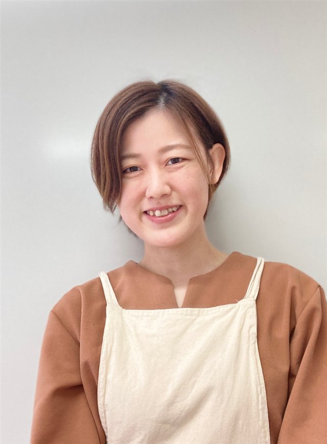 トリマー 岡本瑠里の写真